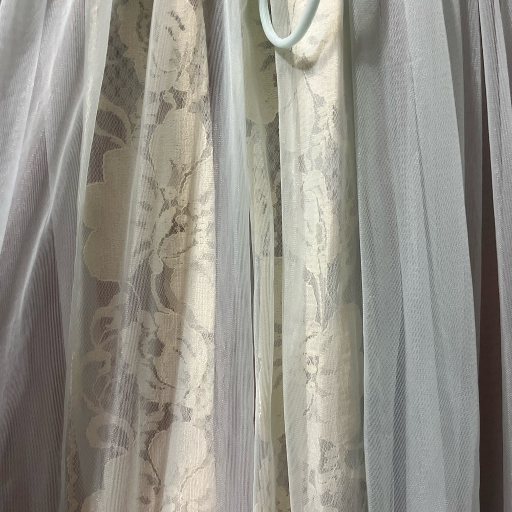 Vintage 1960s Miss Elaine Peignor Robe - Picture 7 of 16